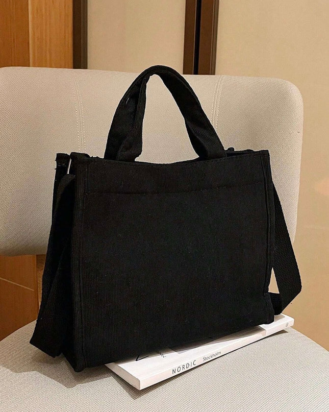 Bolso Cuadrado Negro con Correa Ajustable