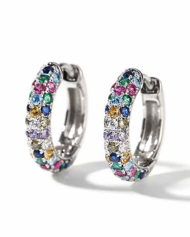 Aretes Pequeños con Diamantes de Colores