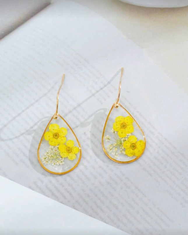 Aretes Resina Flores Amarillas “No me olvides”