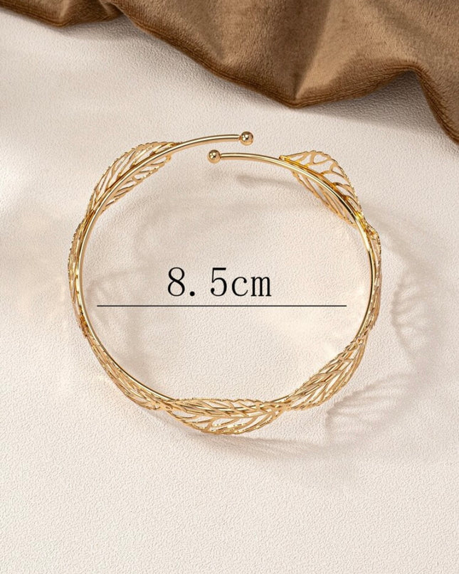 Pulsera Dorada Abierta de Hojas