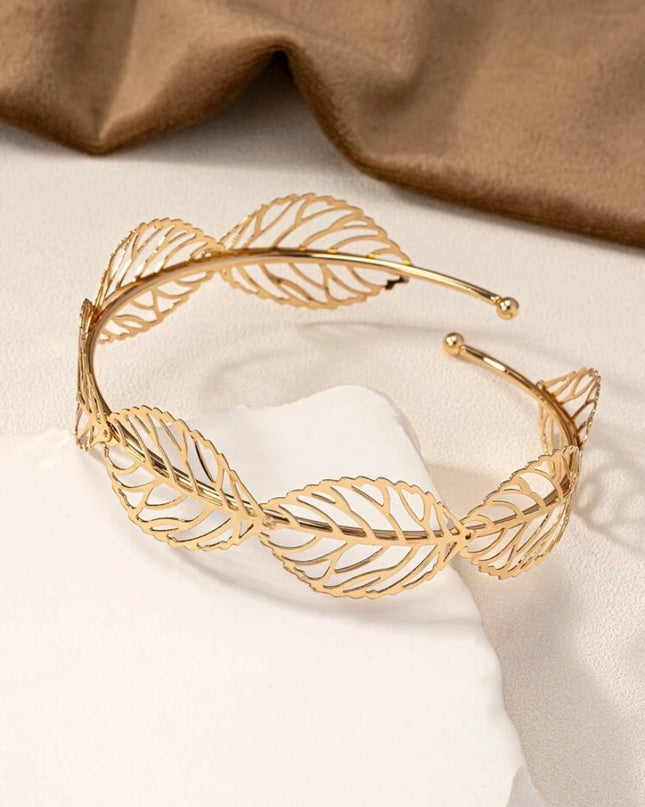 Pulsera Dorada Abierta de Hojas