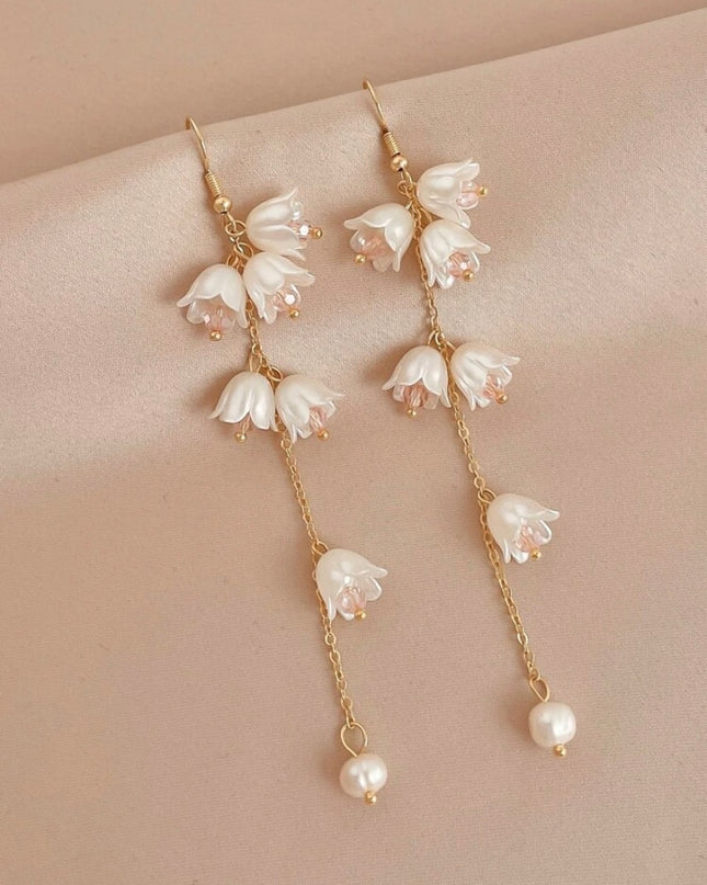 Aretes Colgantes Tulipanes y Cuencas Blancas