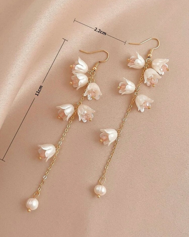 Aretes Colgantes Tulipanes y Cuencas Blancas