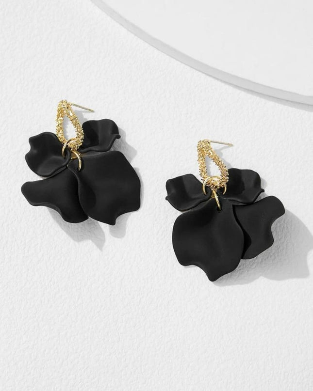Pendientes Dorados con Pétalos Negros