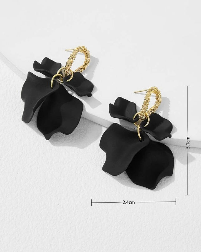 Pendientes Dorados con Pétalos Negros