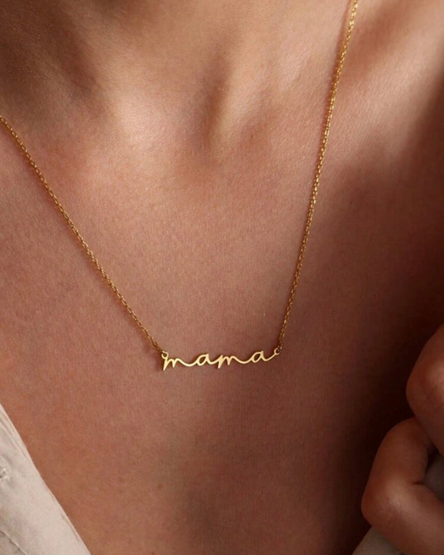 Collar Minimalista Palabra “Mamá”