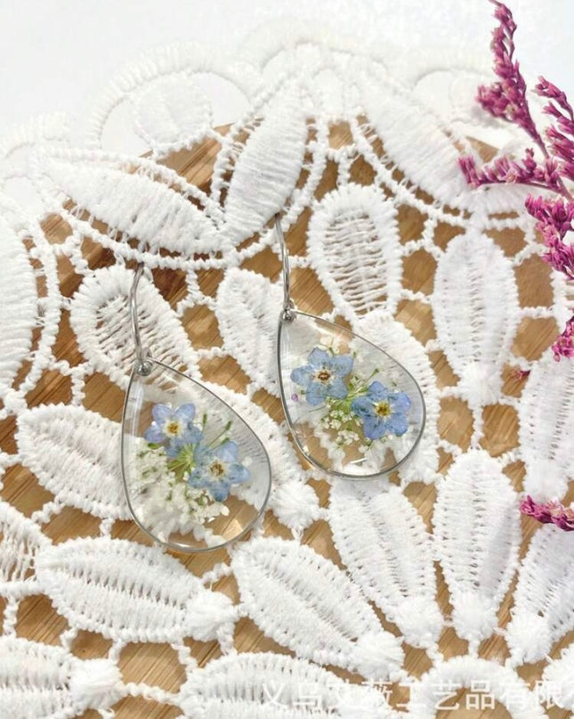 Aretes Colgantes de Resina con Flores