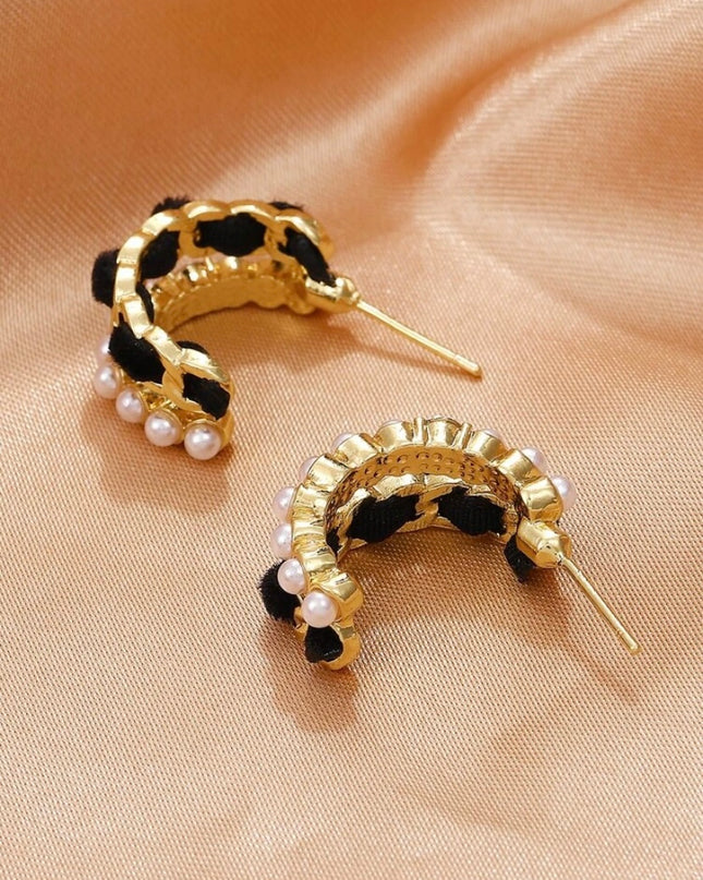Aretes Doble Negros con Piedras Blancas