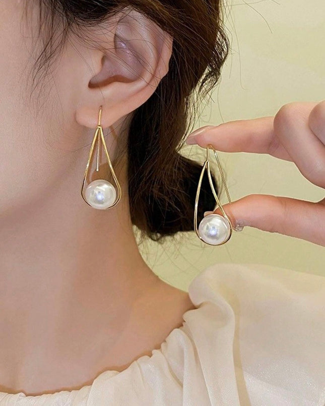 Aretes Colgantes Perla Blanca