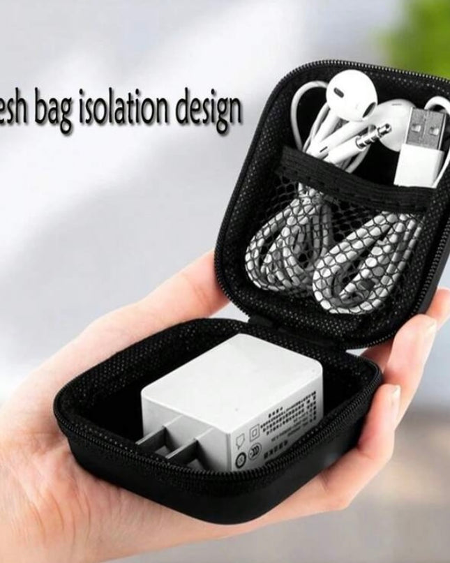 Estuche Pequeño Cables Negro Resistente