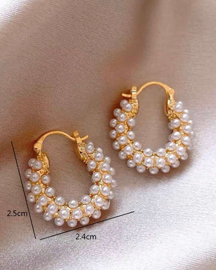 Aros Dorados con Perlas Blancas