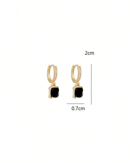 Aretes Cortos Dorados con Piedra Negra
