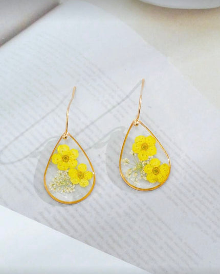 Aretes Resina Flores Amarillas “No me olvides”