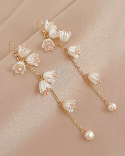 Aretes Colgantes Tulipanes y Cuencas Blancas