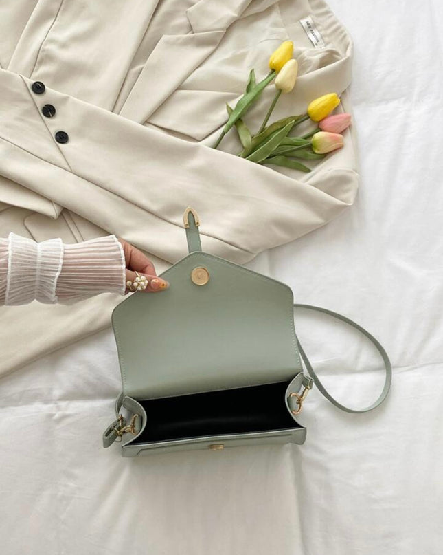 Bolso Verde Oliva cuadrado, informal con hebilla y solapa