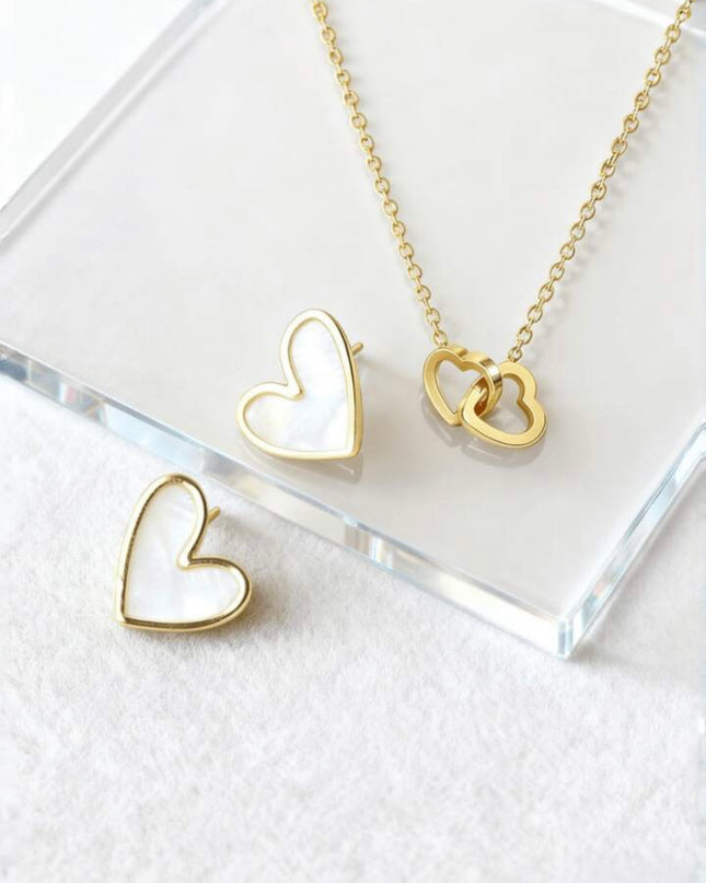 Conjunto de Joyas Aretes y Collar con forma de Corazón