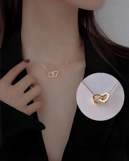 Conjunto de Joyas Aretes y Collar con forma de Corazón