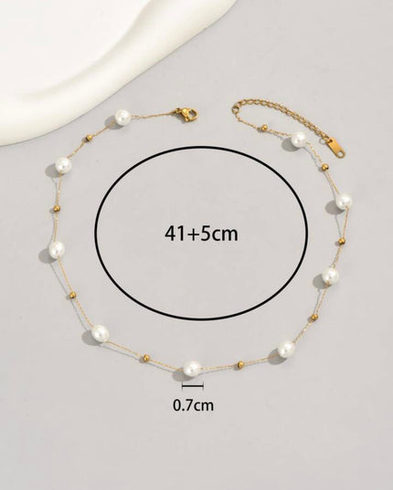 Collar Elegante con cuencas blancas