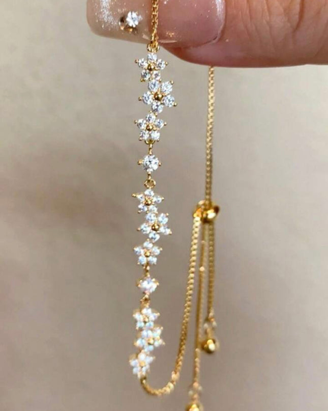 Brazalete ajustable de Flor de 5 pétalos con Circonita cúbica