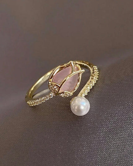 Anillo ajustable con Detalles de Perla y diseño de Tulipán