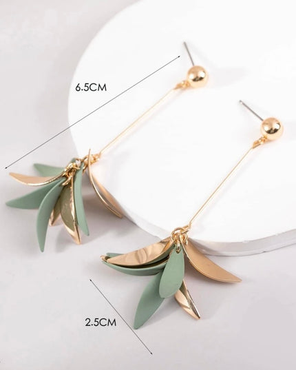 Aretes Largos Hojas Doradas y Verdes Colgantes