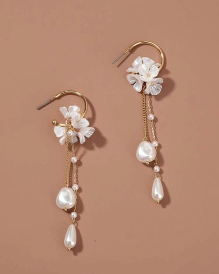 Aretes Colgantes de Flores con Perlas